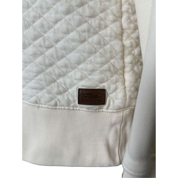 L.L.Bean Women’s Quilted Cream Sweatshirt size M Crewneck - Picture 9 of 10